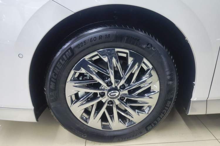 Used GAC Trumpchi Xiangwang M8 2025 Kunkun Series Ultra First-Class Cabin Exterior 4