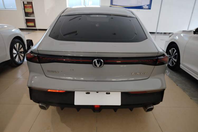 Used Changan UNI-V iDD 2023 Zhidian iDD 1.5T 113km Smart & Fun Version (Rapid Edition)

