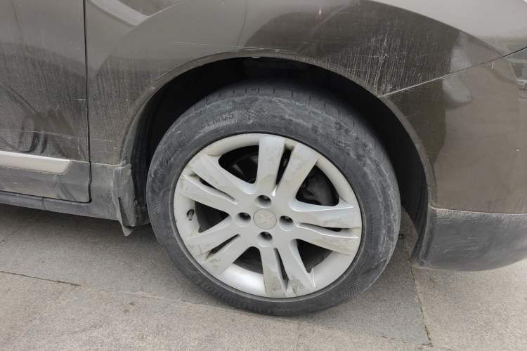 Used Peugeot 3008 2015 2.0L Automatic Trend Edition Right Front Wheel Hub