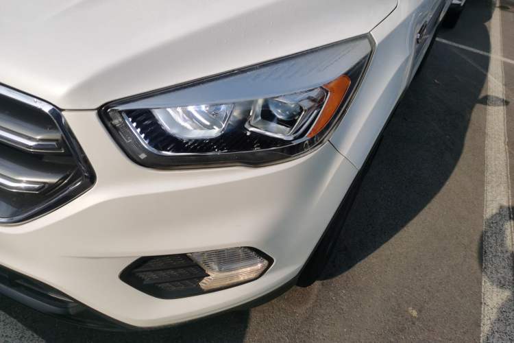 Used Ford Kuga 2019 EcoBoost 180 Two-Wheel-Drive Platinum Edition China VI Standard
