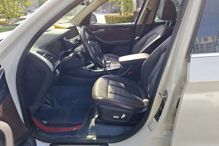 Used BMW X3 2020 xDrive25i M Sport Package Left Front Seat