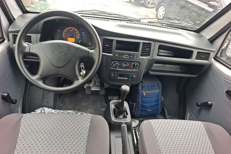 Used Wuling Zhiguang 2023 1.5L Practical Version 5/7 Seats
