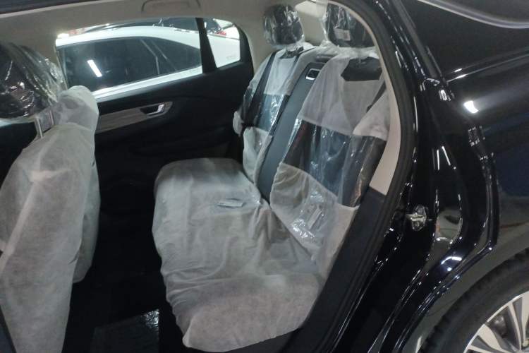 Used Hongqi E-QM5 2024 500km Range Edition
