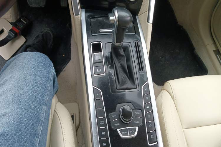 Used Haval H7 2016 Blue-Label H7 2.0T Automatic Elite Model