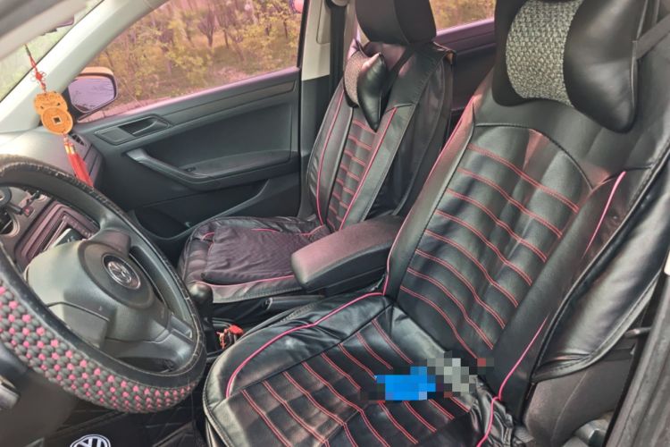 Used Volkswagen Jetta 2015 Value Edition 1.6L Manual Fashionable Style Left Front Seat