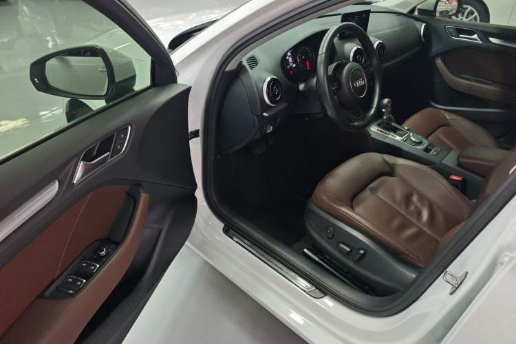 Used Audi A3 2016 Limousine 35 TFSI Style Edition
