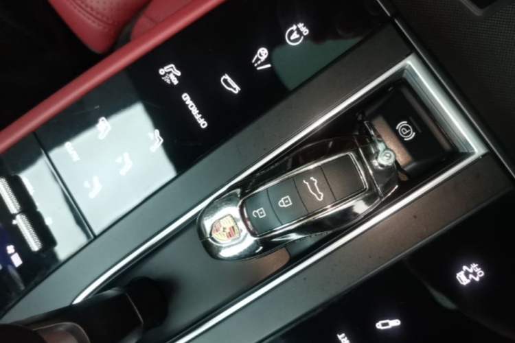Used Porsche Macan 2024 Macan 2.0T
