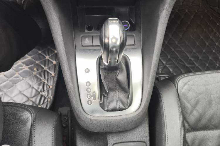 Used Volkswagen Golf 2012 1.4TSI Luxury Convertible Edition