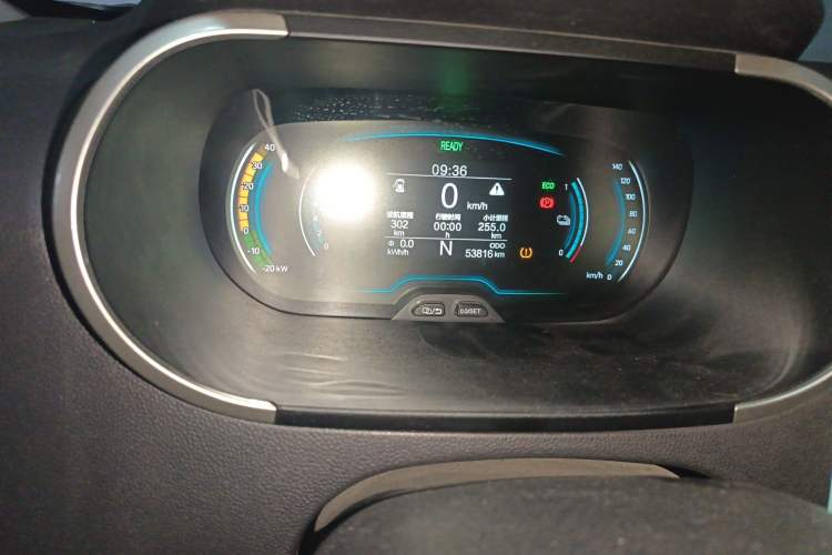 Used Chery QQ Little Ant 2021 150 000 Yuan Ant Fan Edition Ant Trend Version Lithium Iron Phosphate Odometer Close Up