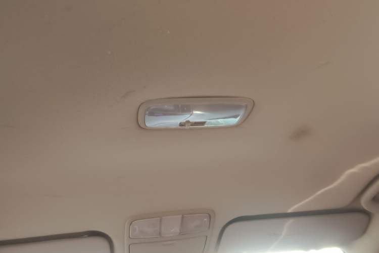 Used Hyundai Celesta 2011 1.6L Manual Comfort Edition
