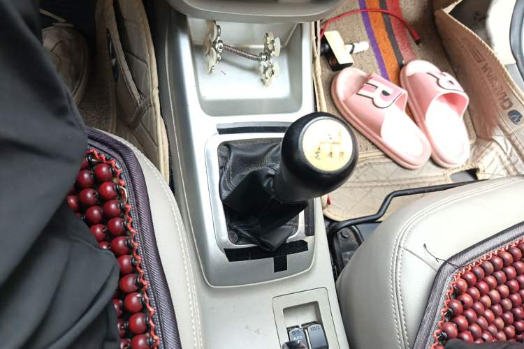 Used Changan Alsvin V3 2015 1.4L Manual Meiman Model China IV Standard
