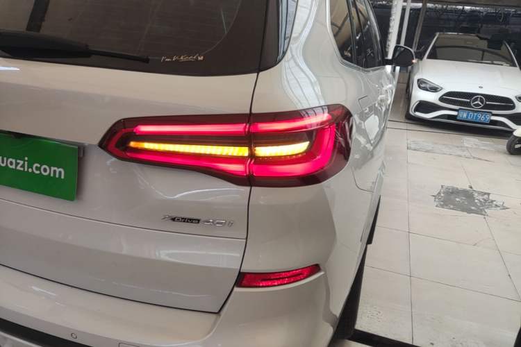 Used BMW X5 2019 xDrive40i M Sport Package Right Rear Taillight