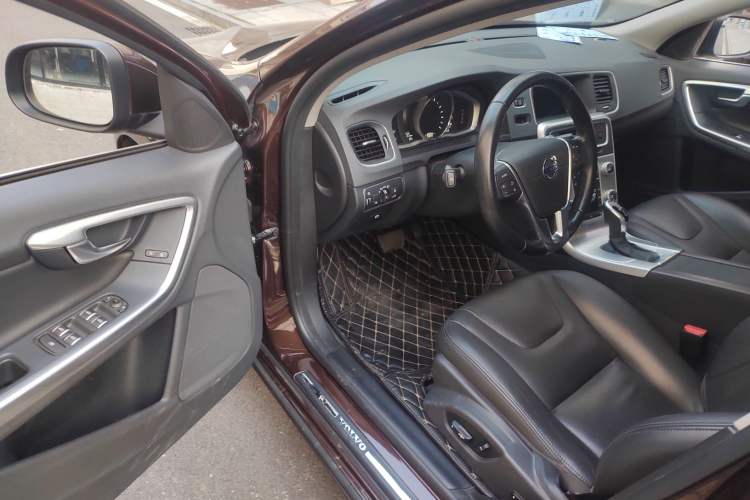 Used Volvo S60 2017 S60L T4 Smart Range Edition