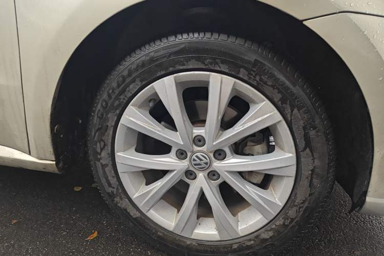 Used Volkswagen Lavida 2017 1.6L Automatic Comfort Edition