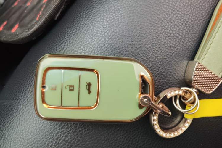 Used Honda Crider 2013 1.8L automatic luxury edition Vehicle Key