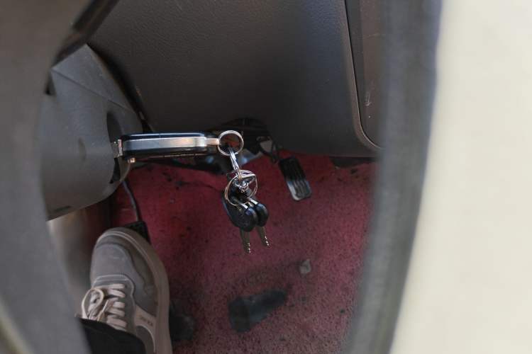 Used Wuling Zhiguang 2013 1.0L Practical Version