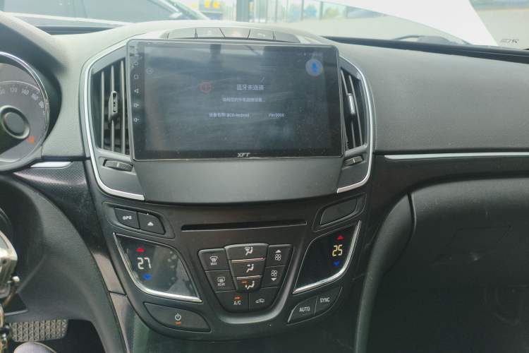 Used Buick Regal 2015 1.6T Leading Technology Model Audio And AC Panel