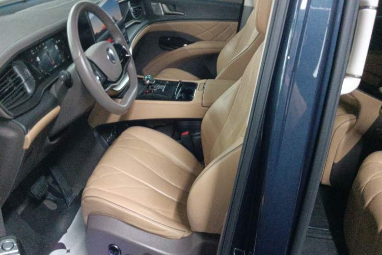 Used Denza D9 2022 DM-i 970 Four-Wheel Drive Flagship Model