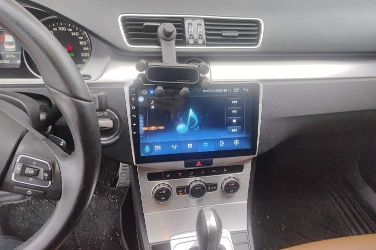 Used Volkswagen FAW-Volkswagen CC 2015 1.8TSI Prestige Model Audio And AC Panel