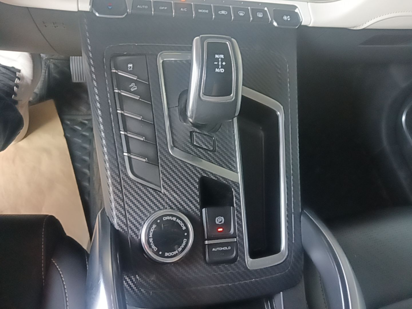 Geely Auto Emgrand X7 Sport 2022 Boyue X 1.8TD DCT Smart Model — снимка 16
