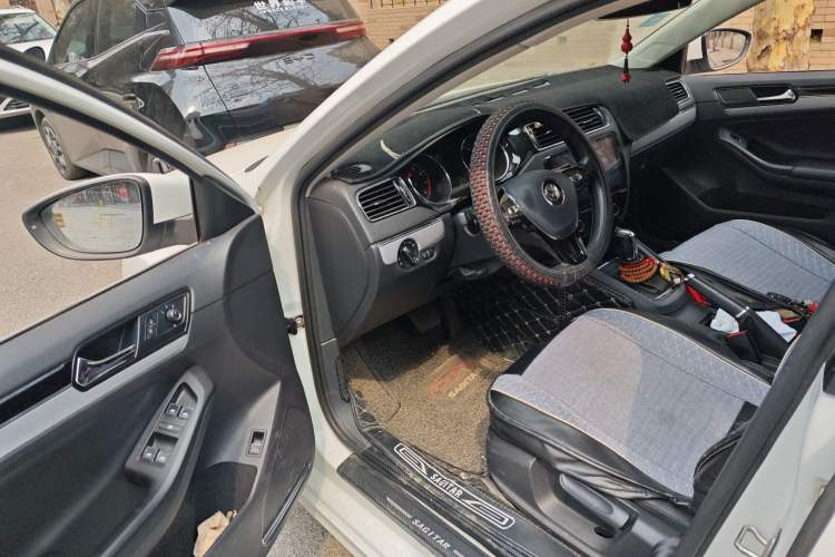 Used Volkswagen Sagitar 2018 1.6L Automatic Comfort Model
