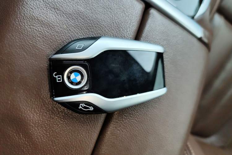 Used BMW X5 2019 xDrive40i Luxury Model with M Sport Package
