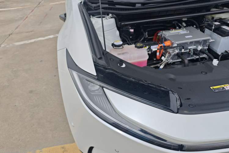 Used Toyota bZ5 2025 Model 550 PRO Smart Driving Edition
