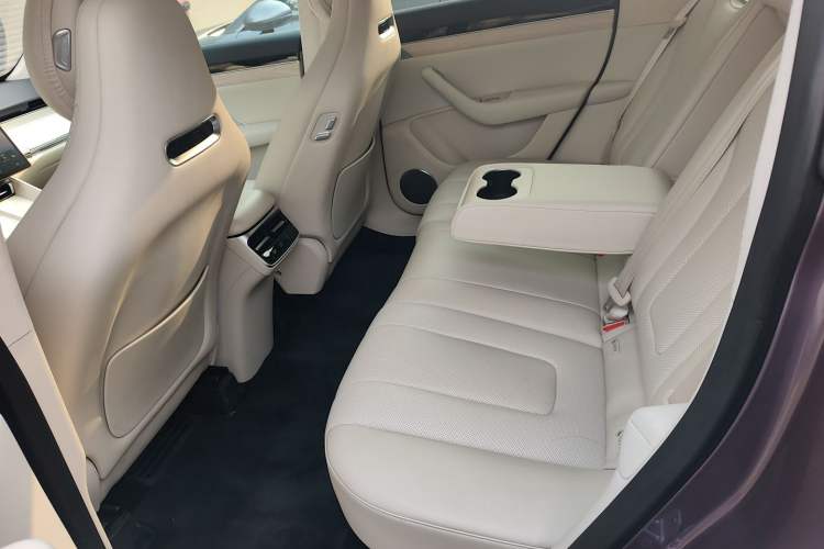 Used Hima Luxeed R7 2025 Range-Extended Version 251 km Max
