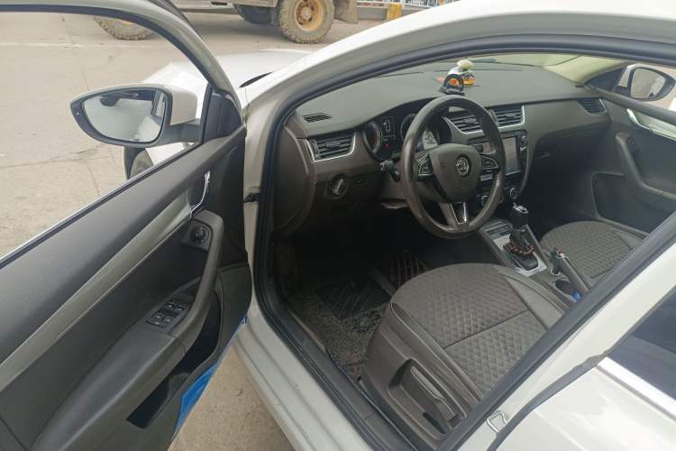 Used Skoda Octavia 2018 TSI230 DSG Luxury Edition