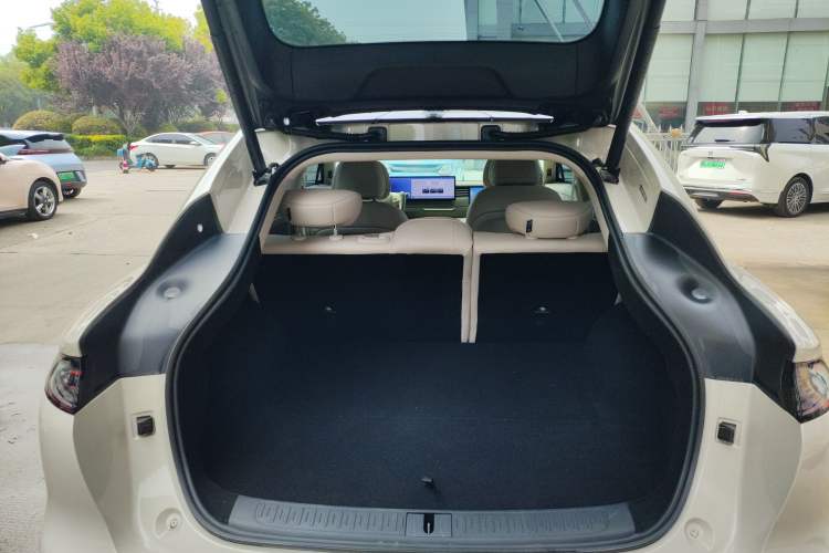 Used IM LS6 2026 Model Pure Electric Max+ Trunk