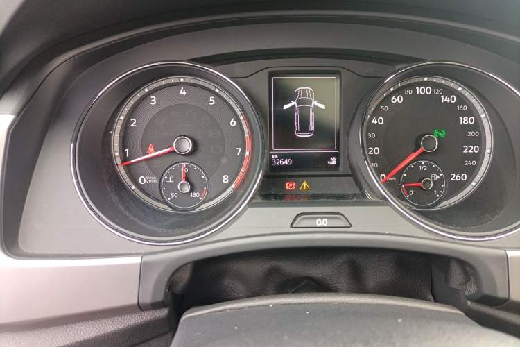 Used Volkswagen Teramont 2017 380TSI Four-Wheel Drive Luxury Edition Odometer Close Up