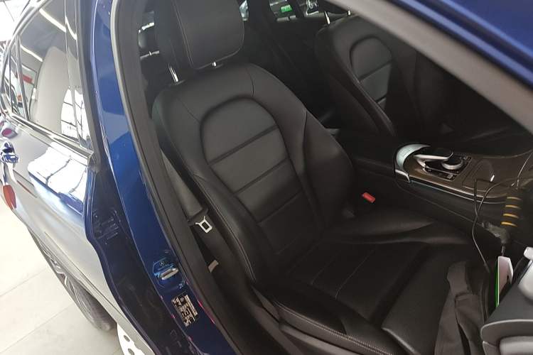 Used Mercedes-Benz GLC Coupe 2018 GLC 260 4MATIC Coupe SUV