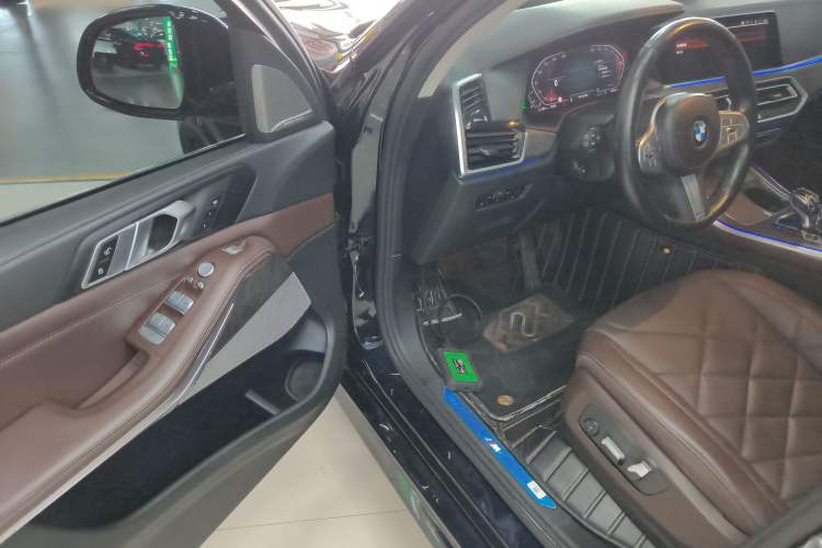 Used BMW X5 2022 Restyled xDrive 30Li Luxury Version M Sport Package