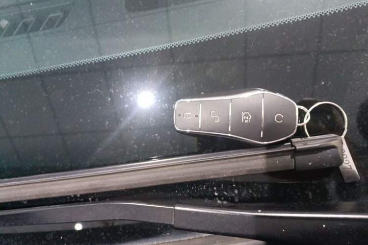 Used BYD Han 2025 EV Intelligent Driving Edition 701KM LiDAR Flagship Model
