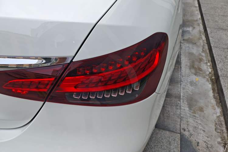 Used Mercedes-Benz E-Class 2021 E 260 Stylish Sports Edition Right Rear Taillight