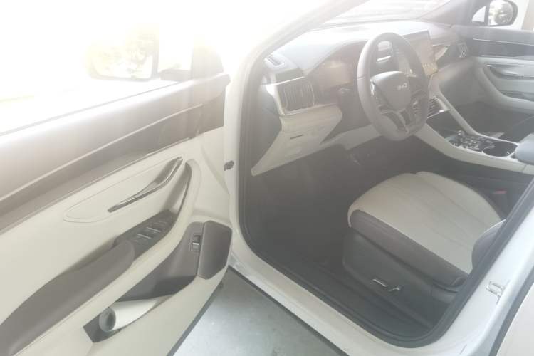 Used BYD Song PLUS New Energy 2025 DM-i 112KM Prestige Model Driver Seat