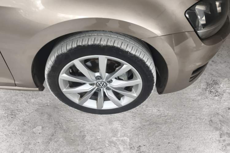 Used Volkswagen Golf 2015 1.4TSI Automatic Flagship Model