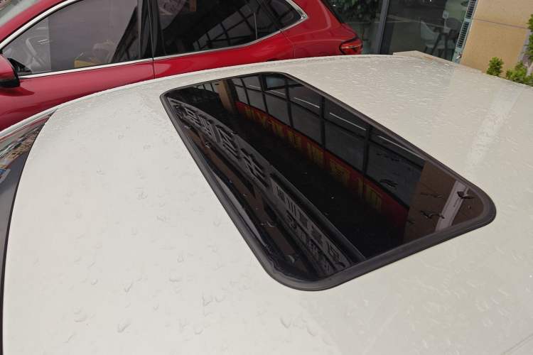 Used Peugeot 408 2014 1.8L Automatic Luxury Edition Roof