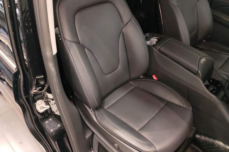 Used Mercedes-Benz V-Class 2021 V 260 Prestige Edition
