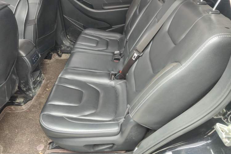 Used Dongfeng Fengon 580 2017 1.8L Manual Comfort Model
