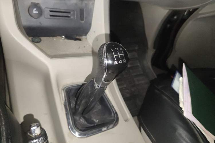 Used FORTHING Lingzhi 2018 M5L 1.6L 7-Seater Luxury Model
