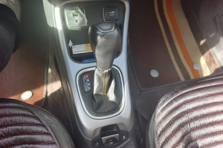 Used Jeep Compass 2019 220T Automatic Enjoyment Version Gear Lever