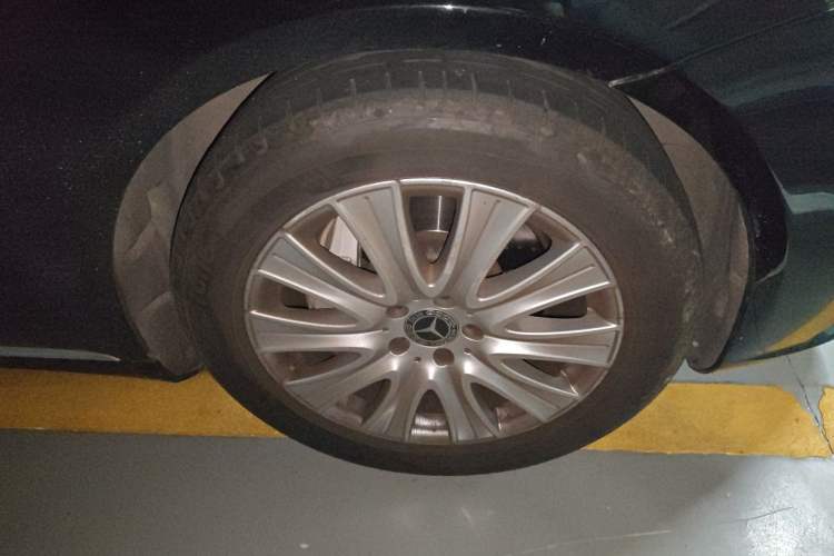 Used Mercedes-Benz S-Class 2017 S 320 L Business Model Right Front Wheel Hub