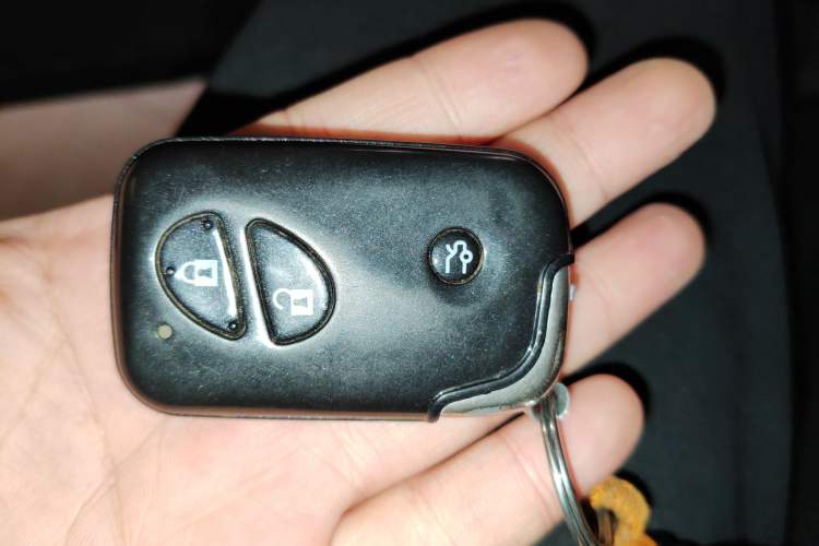 Used BYD S6 2014 2.0L Manual Luxury 5-Seater
