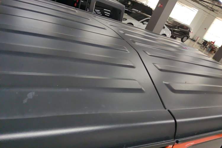 Used Jeep Wrangler 2019 2.0T Sahara Four-Door Version China VI Emission Standard