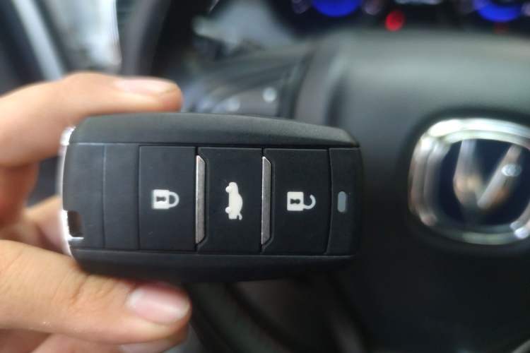 Used CHANGAN CS75 2014 1.8T Automatic Elite Model China IV Standard
