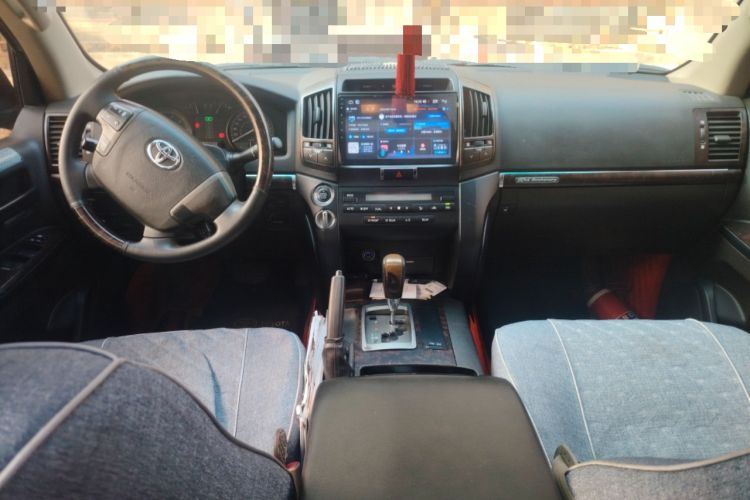 Used Toyota Land Cruiser 2011 4.0L GX Parallel Import