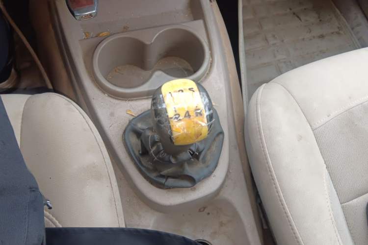 Used Wuling Hongguang 2013 1.5L Base Version Gear Lever