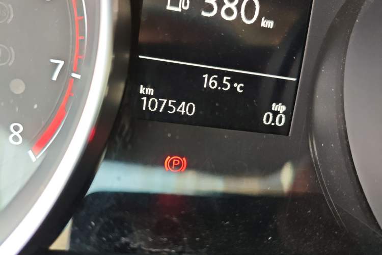 Used Volkswagen Golf 2018 230TSI Automatic Luxury Version Odometer Close Up