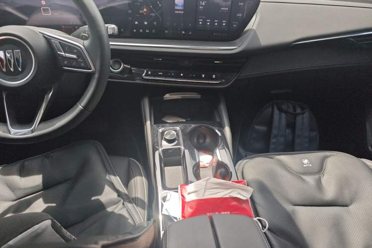 Used Buick Envision 2024 Encore Plus 28T Two-Wheel Drive Luxury Edition Audio And AC Panel